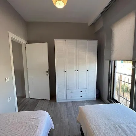Scenic Flat With Shared Pool In * Milas